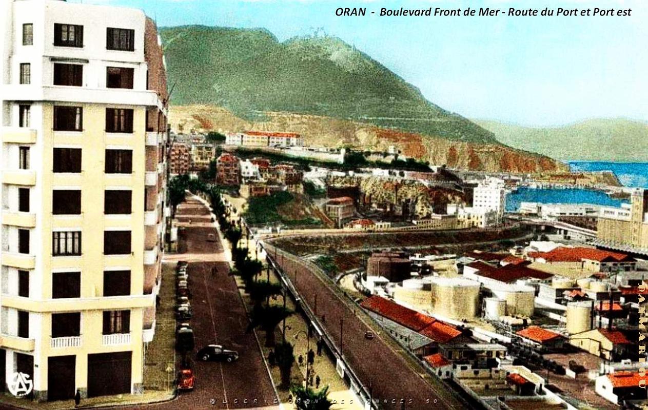 Oran - Boulevard Front de Mer et Port - Vue aerienne.jpg